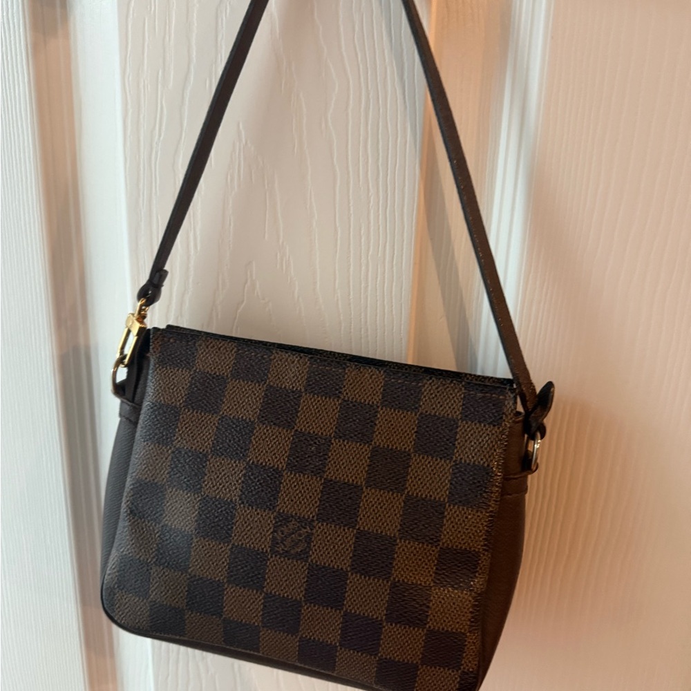 Louis Vuitton damier ebene pochette - Picture 3 of 8